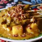 Membuat Sate Padang